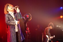 今のところ44MAGNUMの今後の予定は一切未定。現役感たっぷりのパフォーマンスを見せつけてくれた彼らが、また近い将来ステージに立つであろうと期待したいところだ（photo by 植田信）。