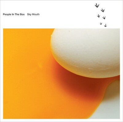 写真はシングル「Sky Mouth」ジャケット。