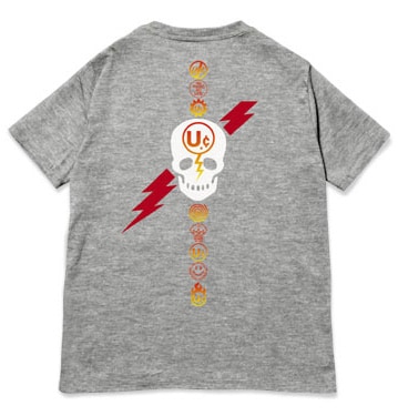 満員のライブ会場でもしっかりと目立ちそうなバックプリント。絶妙な配色はプロのデザイナーも顔負け。