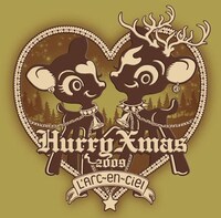 写真は12月9日にリリースされたL'Arc-en-Ciel「Hurry Xmas」2009年限定スペシャルパッケージ。