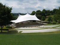 会場となる笠間芸術の森公園は、伝統工芸と新しい造形美術をテーマにした、自然と芸術を融合させたテーマパーク。これまでにないフェス体験を味わうことができそうだ。