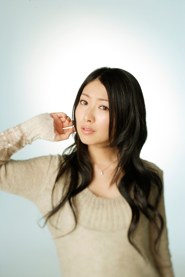 茅原実里がテーマソングを歌う「涼宮ハルヒの消失」は、彼女が声を務めるキャラクター長門有希の存在が大きくクローズアップされた内容。