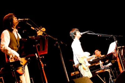 これまでにも4人編成でのライブは行われてきたが、過去の公演とは異なる独特の“とろみ”を表現することに成功したツアーとなった。