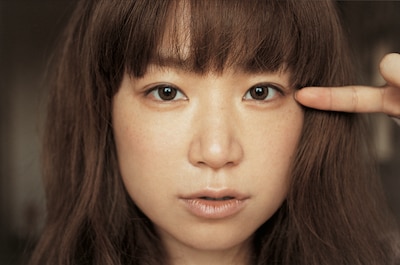 YUKIが前回「Mステ」に出演したのは、「JOY」を披露した2005年1月。