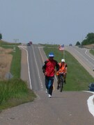 トータス松本が「間寛平アースマラソン」特番で応援歌作成