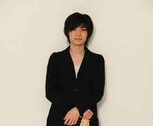 プロデューサーとして新たな一面を見せる永井聖一（相対性理論）。