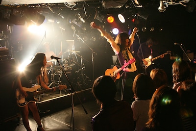 毛皮のマリーズ（写真：武裕康）