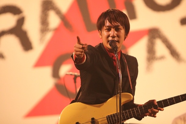 THE BAWDIES