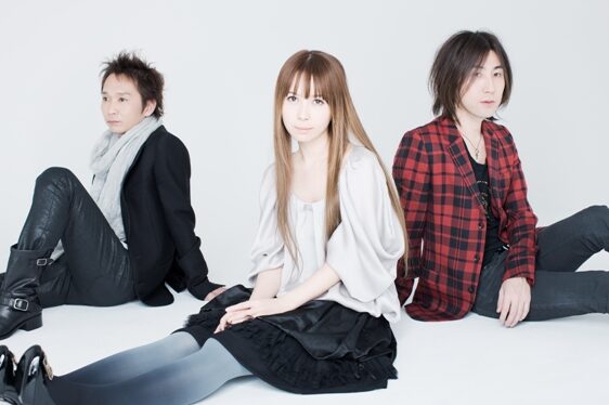 シングル「LIKE YESTERDAY」の初回限定盤には「LIKE YESTERDAY」の 
