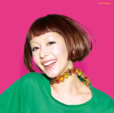 「Butterfly」はベストアルバム「5years」（写真は通常盤ジャケット）にも収録される。