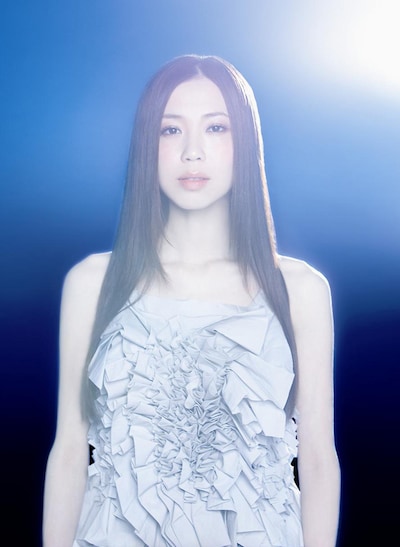 タイナカサチ新作「disillusion-2010-」は、2006年のデビューシングル「disillusion」のセルフリメイクナンバー。