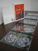 CDケースを開いた図。