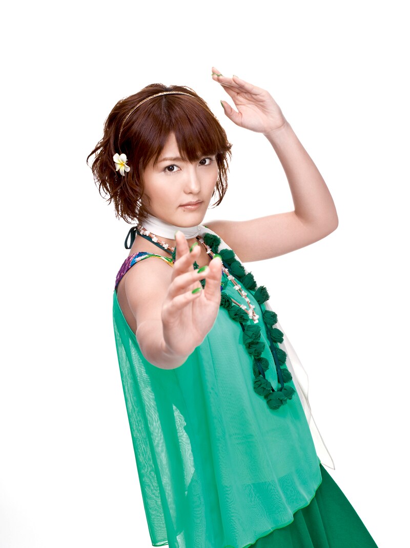 新曲「みんなのうた」は、あいぽん史上最長ナンバー。ロックを軸にしながらストリングスや合唱も入ってくる壮大な楽曲に仕上がっている。「ライブ会場でみんなで合唱するイメージ」で作られた曲なので、ツアーに参加するファンはしっかり聴き込んでおこう。