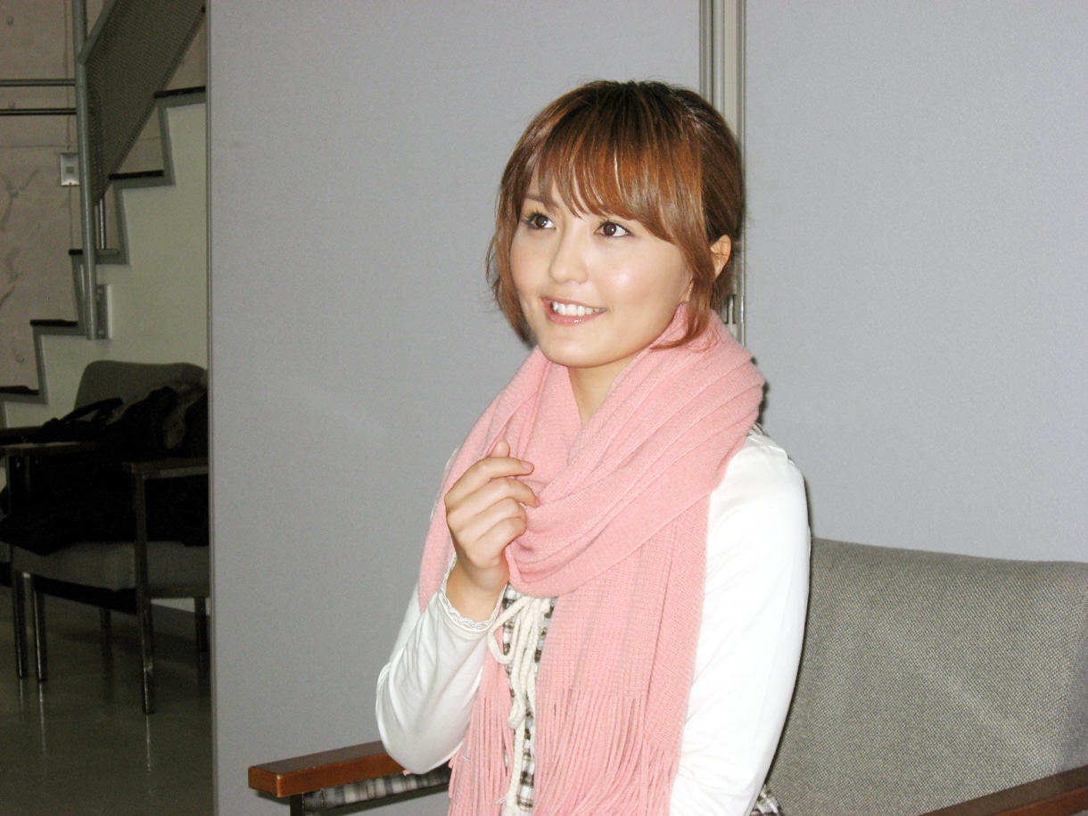 2010年の目標は「これまで以上にいろんなことに挑戦していきたいです。この職業、どうして試されることが多いので（笑）、自分から自分を試していけるような強さを持ちたいなって。プライベートでは、運転免許を取ってみたいですし、アロマ検定の1級も取ってみたいです」とあいぽん。
