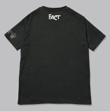 Tシャツのバック側。