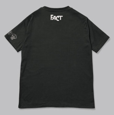 Tシャツのバック側。