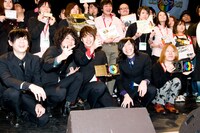 会場には選出に携わった全国各地のショップ店員も集まり、受賞者を祝福した。