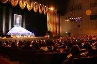 今年の人気の画像15位は「『志村會』でフジファブリック志村正彦をファンが追悼」より、会場の様子。