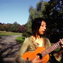 イノトモ（写真はアルバム「真昼の月～ベストCM・TVワークス」ジャケット）