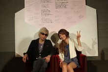 トークショーでは参加者たちのさまざまな恋愛エピソードが披露され、会場は大盛り上がり。hirokoは「いろんな人の好きな人への思いを聞いて、私まで幸せになりました！みんなの願いが叶ってほしいと思います」と語った。