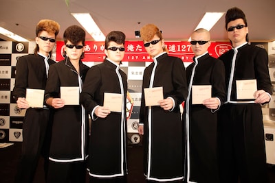 綾小路は気になる活動再開後初アルバムについても言及。「『木更津グラフィティー』のサントラとして出そうかと考えてます。ドラマ1話ごとに新曲を挿入歌として流すので」と語った。