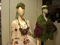 オペラをイメージしたチョコレートディスプレイ