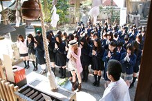 西野カナは2月24日にニューシングル「Best Friend」をリリース。自身の受験経験をもとに制作されたこの曲は、現在着うた先行配信が行われている。