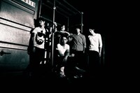 AFRICAEMOは、4月9日からdry as dustとともにスプリットツアー「sweet&vivid」を開催する。