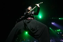 愁（B）（撮影：平沼久奈）