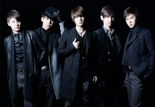 2月27日（土）放送のフジテレビ「MUSIC FAIR」では「東方神起 特別企画 全曲集」をオンエア。他のアーティストとのコラボレーションや未公開トークを含めた永久保存版だ。