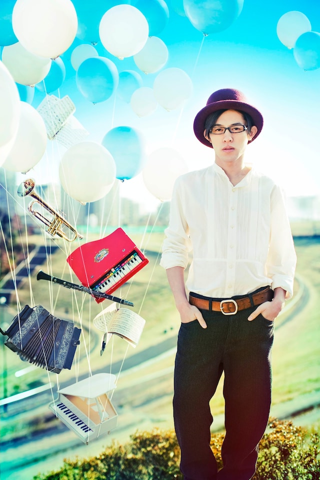 4月7日に約2年ぶりのオリジナルアルバム「A journey to freedom」をリリースするDE DE MOUSE。4月からはリリースツアーがスタートし、「月岡音泉」でのライブはこのツアーの一環となる。