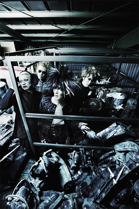 2月22日に放送されるNHK「MUSIC JAPAN ネオ・ビジュアル系 春爛漫の宴2010」ではcali≠gariのライブもオンエアされる。