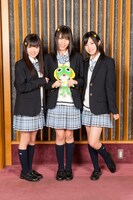 ケロロガールズ（写真左から松下唯、向田茉夏、矢神久美）