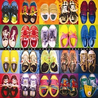 写真はアルバム「SNEAKER MON AMOUR」ジャケット。この中には宍戸留美のスニーカーも含まれているとのこと。