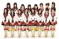 SKE48チームS（写真は2nd公演「手をつなぎながら」時のメンバー）