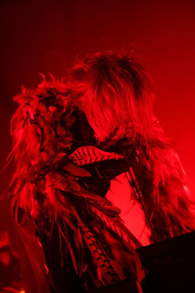 2月28日に大阪BIG CATでもワンマンを開催するacid android。こちらのチケットもSHIBUYA-AX公演同様即日完売した（写真：三島タカユキ）。