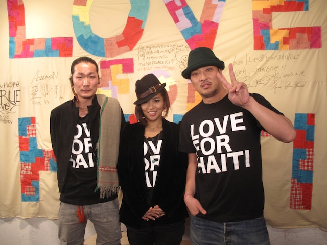 「LOVE for HAITI」を立ち上げたCandle JUNE、MINMI、若旦那（写真左より）。