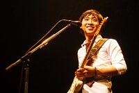 堂島孝平（2/24出演）のバックバンドは「矢野フェスバンド」が担当。