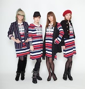 メロン記念日は(写真左から)大谷雅恵、柴田あゆみ、斉藤瞳、村田めぐみからなる4人組。結成以来10年にわたり、メンバーチェンジすることなく地道に活動を続けてきた。