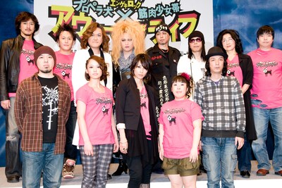 「アウェーインザライフ」東京公演は赤坂BLITZにて6月4日から6月18日まで。そして大阪公演は6月23日から6月25日までサンケイホールブリーゼで行われる。前売チケットは2月27日より一般発売開始。