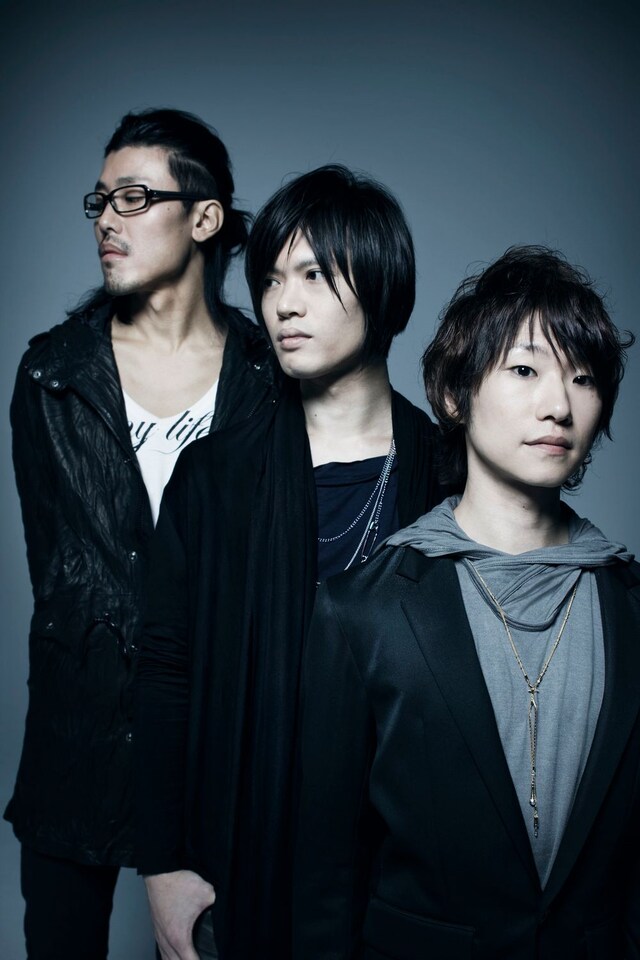 ザ・ジェッジジョンソンは、4月7日にアルバムに先駆け1stシングル「Tomorrow」をリリースする。