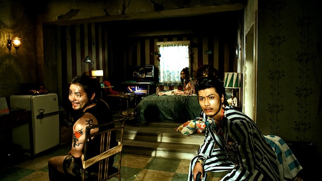 生田斗真、麻生久美子、山田孝之、玉山鉄二、成海璃子、古田新太、温水洋一、小島聖、池田鉄洋、柄本時生、山崎真実という豪華な顔ぶれが揃った「シーサイドモーテル」は6月5日より公開。/ (C)2010『シーサイドモーテル』製作委員会