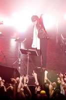 今回のライブで、ソロアーティストとしての活動にひと区切りをつけたToshI。今後の予定については、今のところ明らかにされていない。