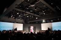 「原宿スタイルコレクション」ミニファッションショーの様子。