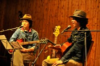 TAXMANとウリョンは終了後の抽選会で司会進行を担当。ウリョンは抽選を行うときに会場を盛り上げるためQUEEN「We Will Rock You」のイントロを力強く口ずさんだり、TAXMANは即興ラップを披露したりと揃って迷司会ぶりを発揮した。