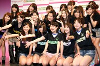 20人編成で新たなスタートを切るアイドリング!!!。今後も歌やバラエティなど、さまざまな場面での活躍が期待できそうだ。