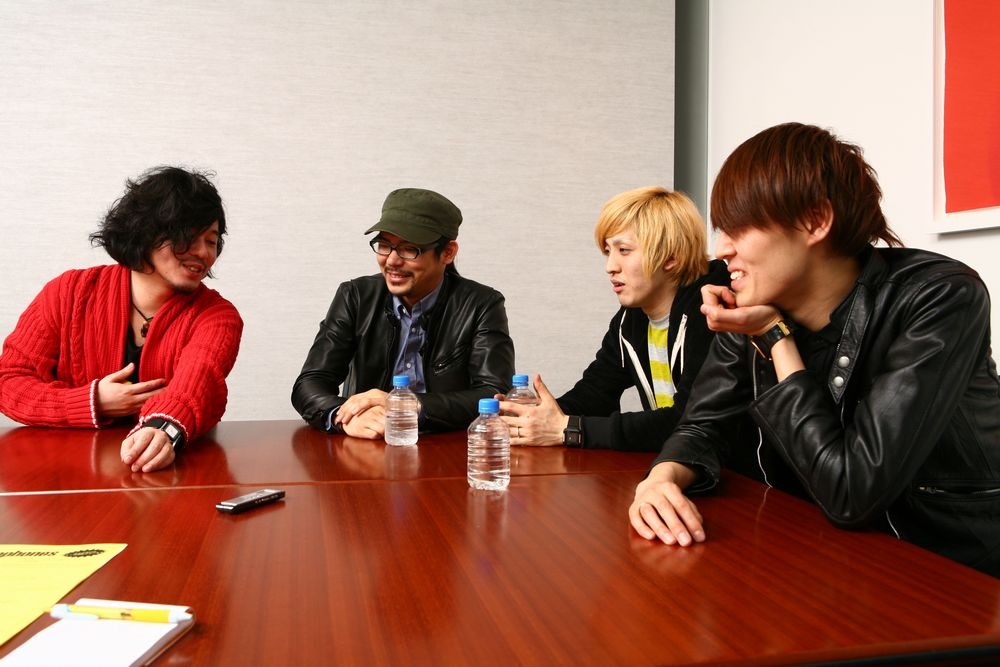 「A.B.C.D.e.p.」と「Oh My Telephones!!! e.p.」を携えた全国ツアーは5月1日よりスタート。