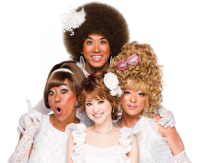 矢島美容室 feat. プリンセス・セイコ（写真）が歌う映画主題歌「アイドルみたいに歌わせて」は、アルバム発売に先駆け4月21日にシングルリリースされる。