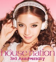 道端ジェシカ、長谷川潤、浦浜アリサに続く4人目の「HOUSE NATION」カバーガールに選ばれたAngelababy。