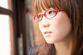 奥華子が切なすぎる新曲「初恋」に込めた思いを語る